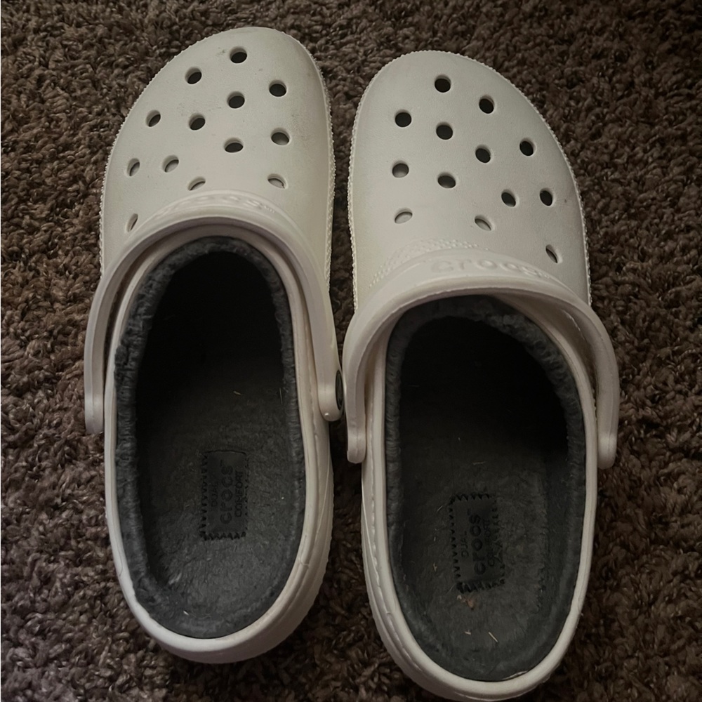White crocs with fur